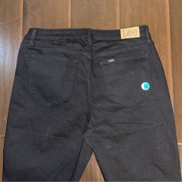 NWOT Lee Regular Fit Black Bootcut Jeans Women’s Size 14M - Picture 2 of 4